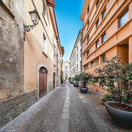 Il Lago Apartments By Wonderful Italy Salo Exterior photo