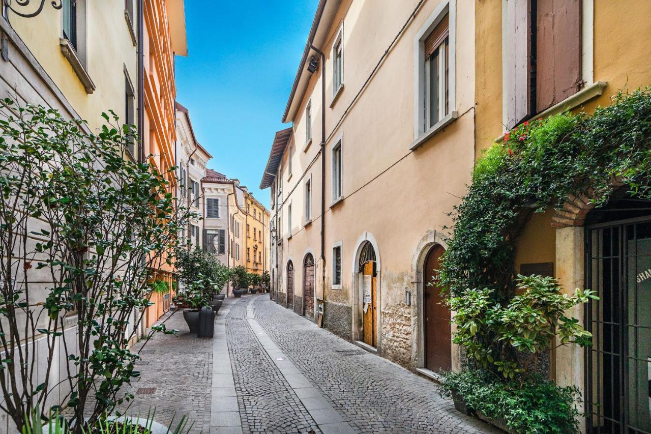 Il Lago Apartments By Wonderful Italy Salo Exterior photo